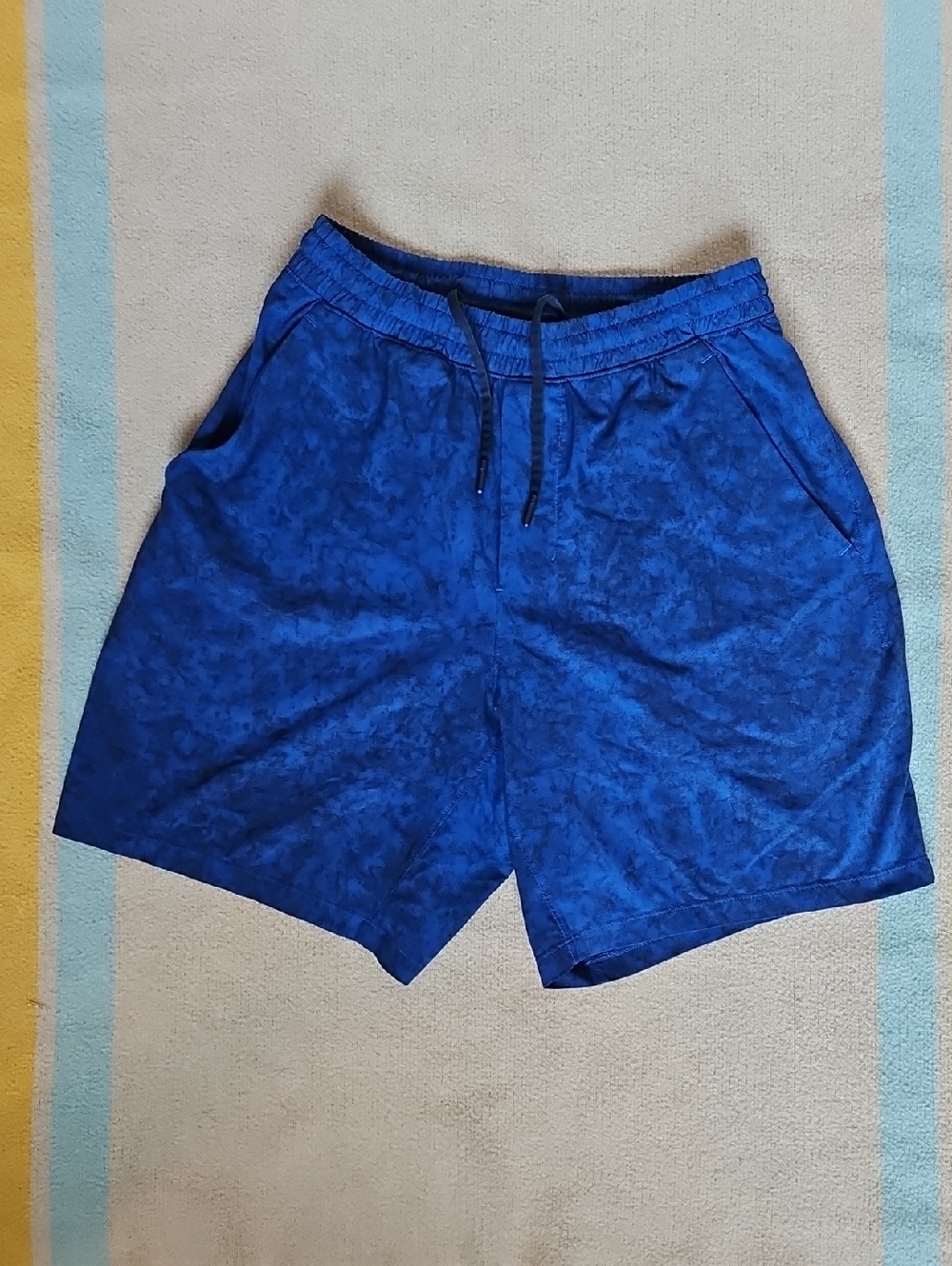Men's Lululemon Pace Breaker Lined Short 7". Sz Small